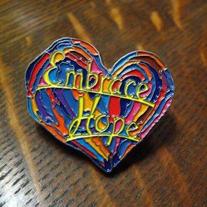 🌈 Penzeys Spices Rainbow Heart Lapel Pin